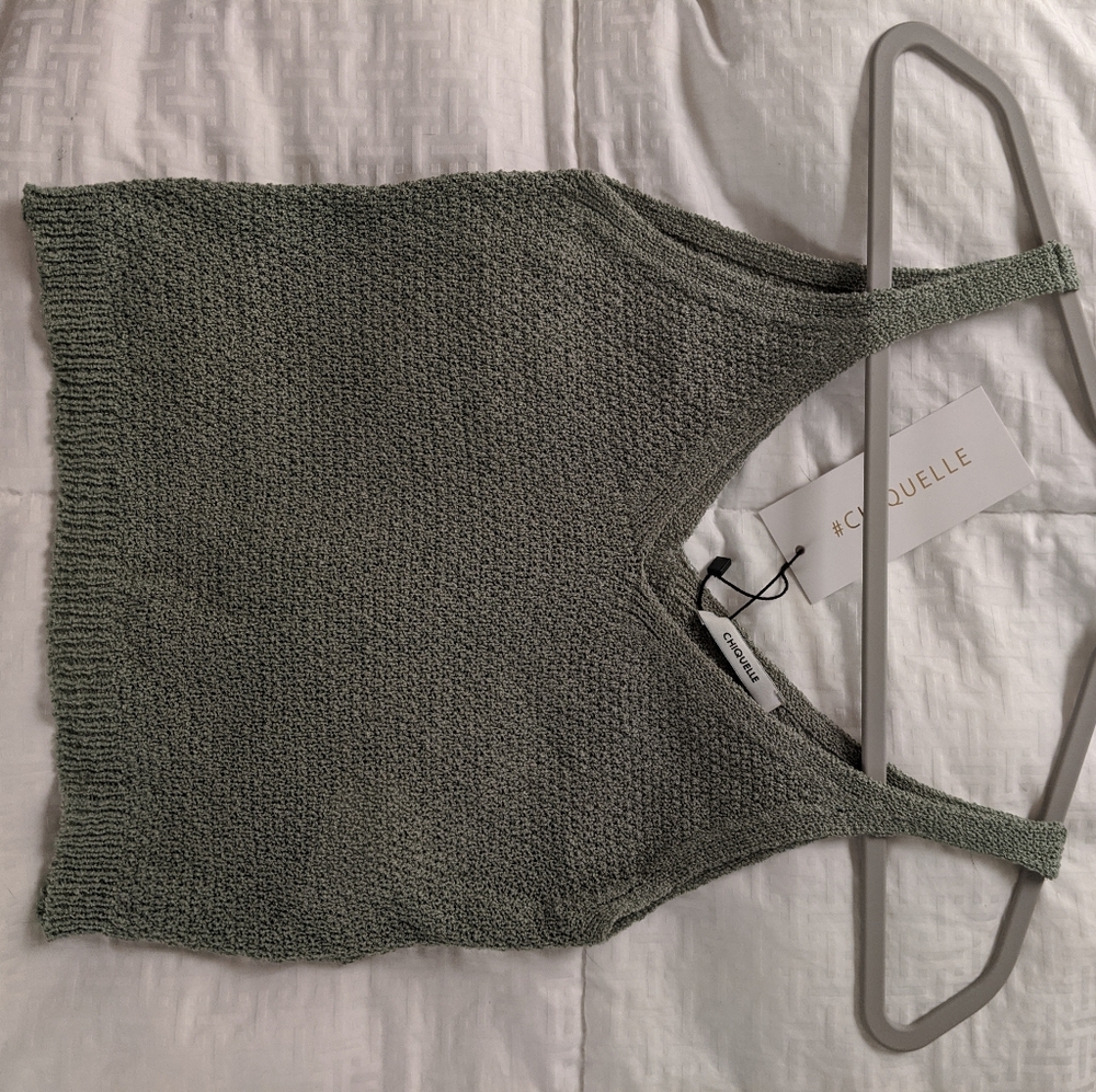 Chiquelle crop top olive green